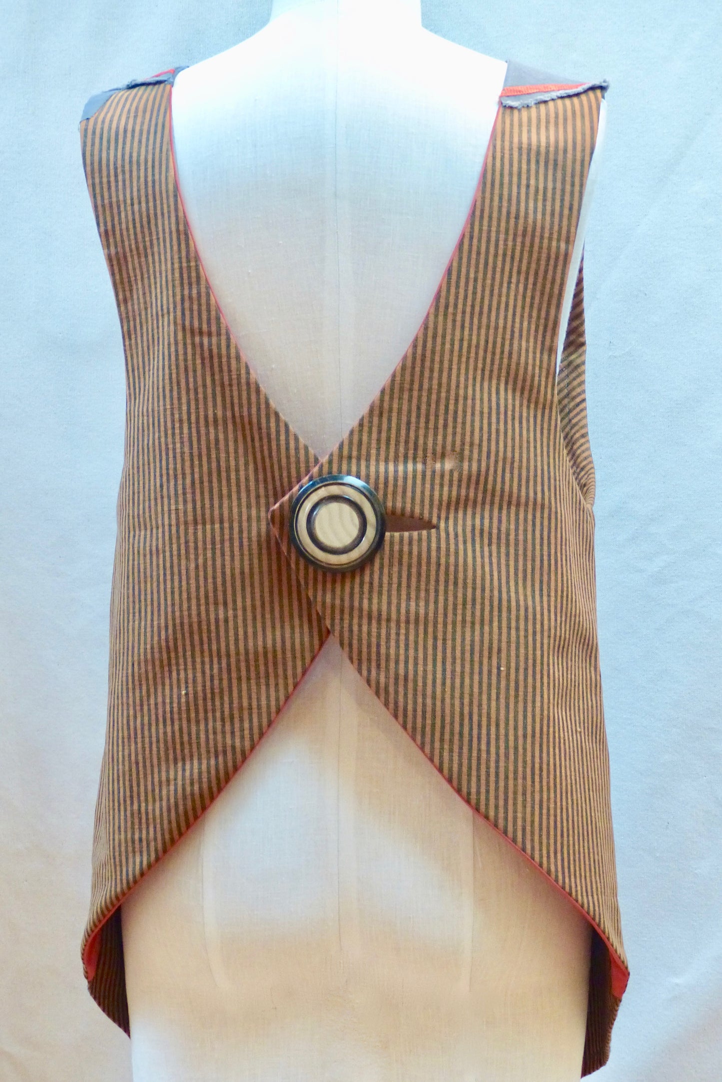 #335 - THE MAKER APRON - PDF PATTERN